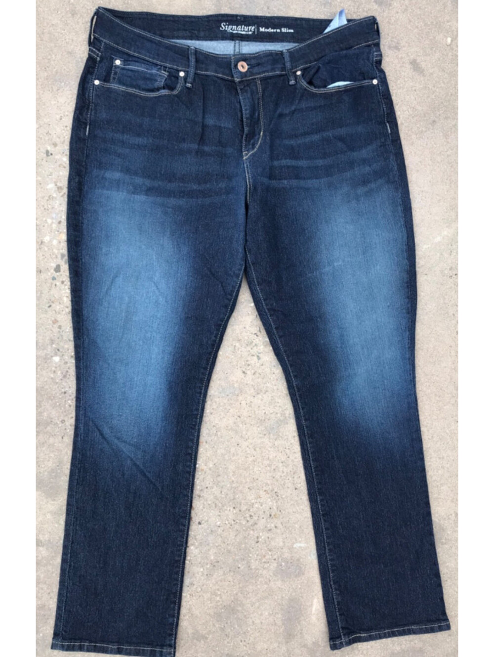 Levi's Classic Bootcut Women's Blue Jeans Sz 18M  34x32 Dark Wash Denim Faded